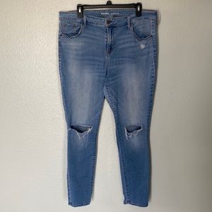 Old Navy Rockstar Skinny Midrise Light Blue Distressed Denim Plus Size 16